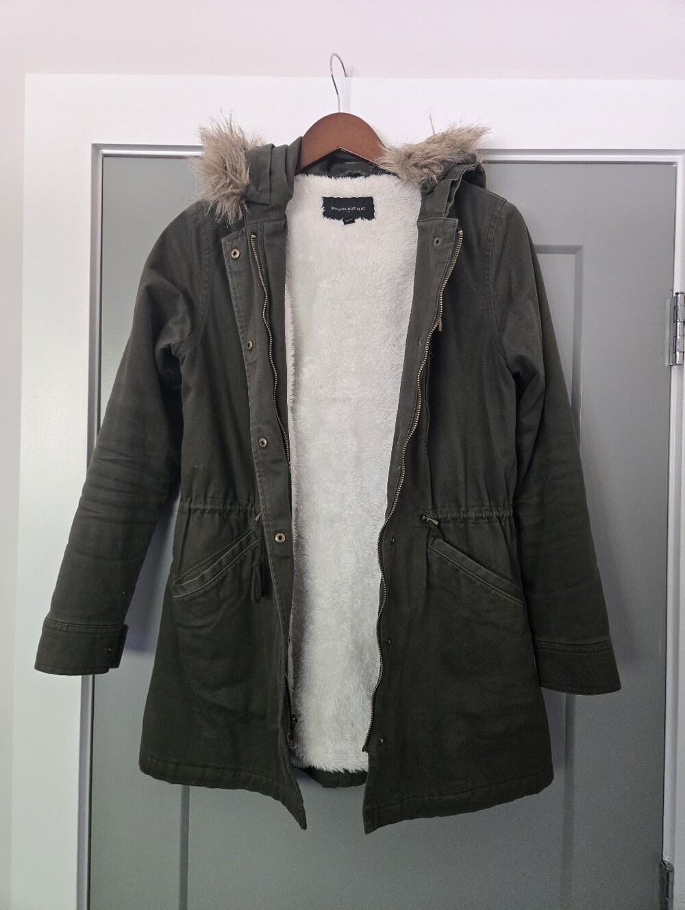 Banana Republic Faux-Fur Trimmed Utility Parka Coat in olive green